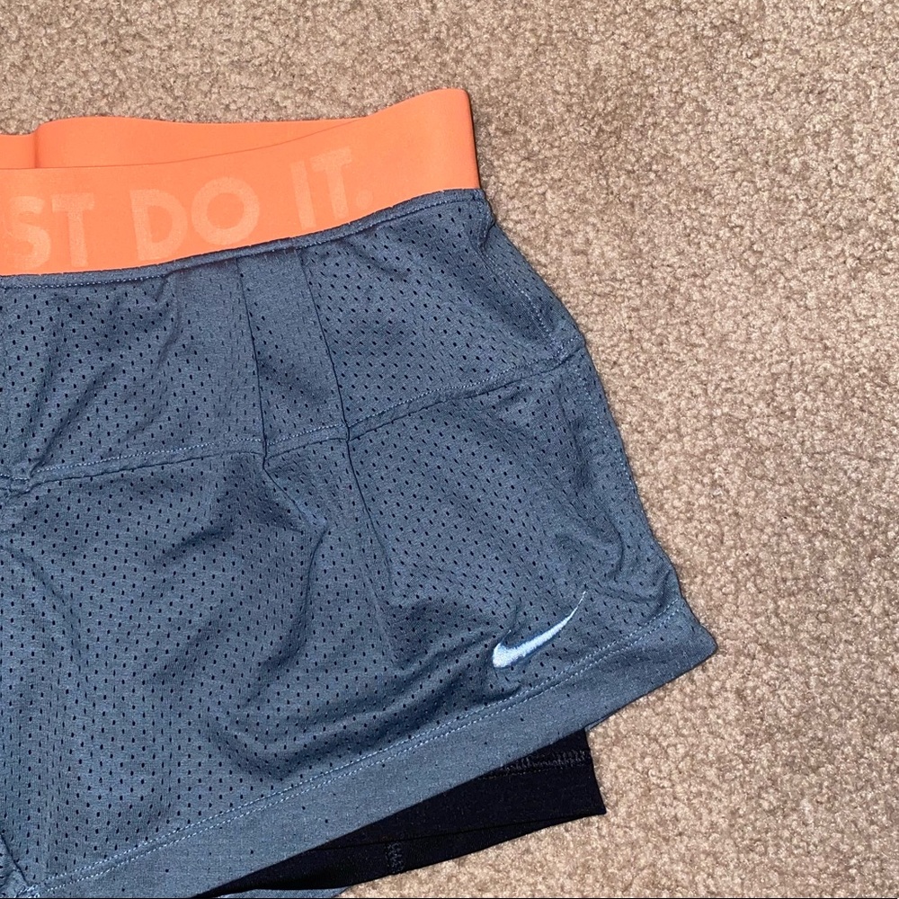 Nike running shorts w spandex